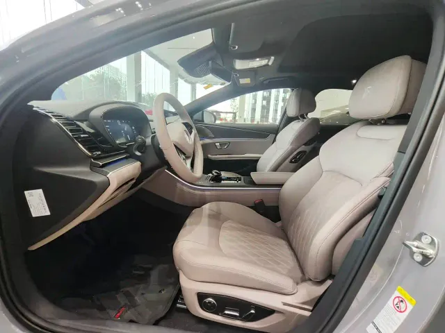 BYD Han — Фото автомобиля 9