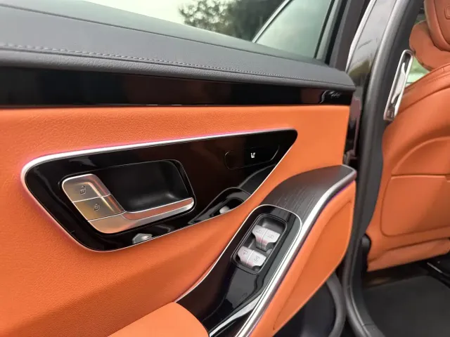 Mercedes-Benz S-Class — Фото автомобиля 10