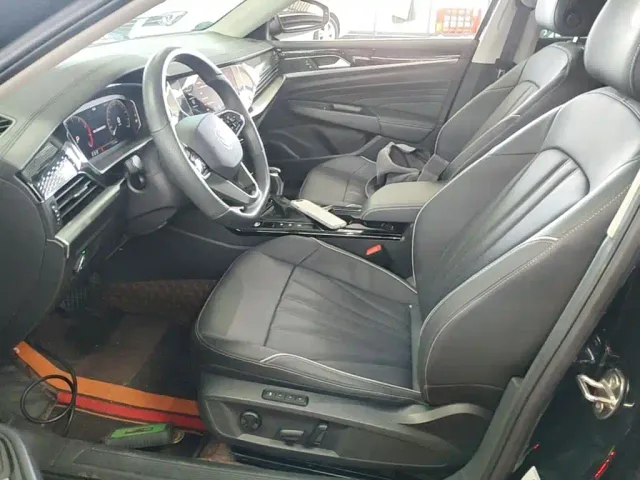 Volkswagen Passat — Фото автомобиля 14