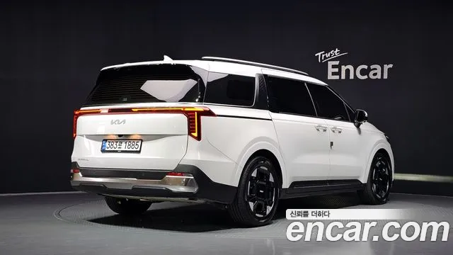 Фотография автомобиля — Kia Carnival Generation 4