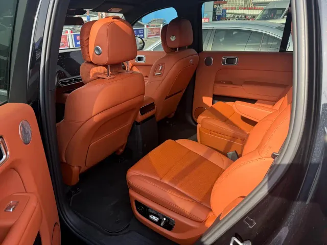 Li Auto L9 — Фото автомобиля 3