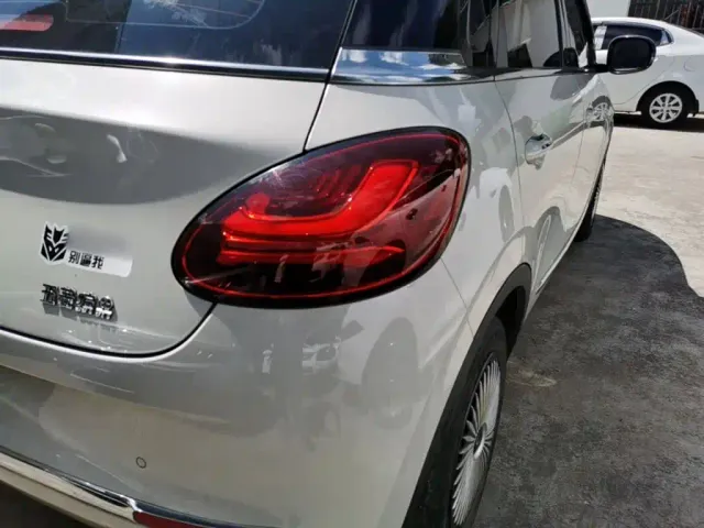 Wuling Motors Wuling Bingo 2023 203km Comfort Version — Фото автомобиля 7