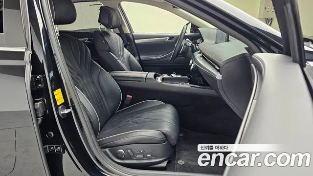 Genesis G80 Бензин 3.5 турбо AWD — Фото автомобиля 11