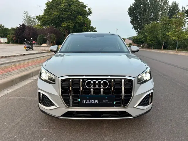 Audi Q2L — Фото автомобиля 2