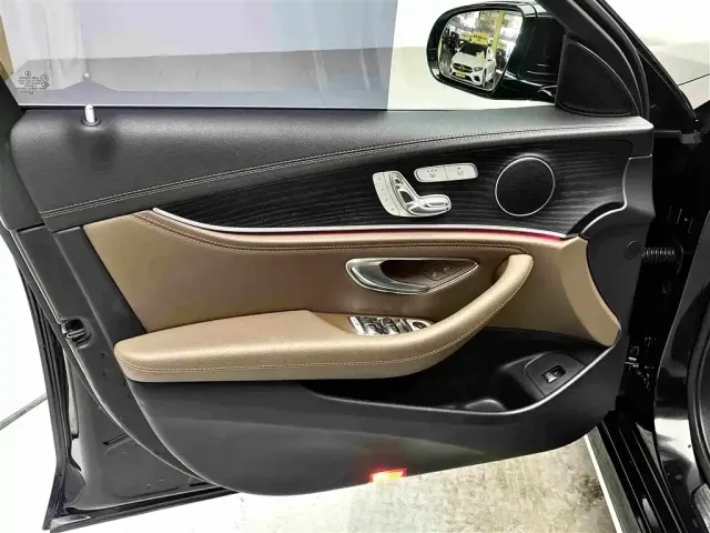 Mercedes-Benz E-Class — Фото автомобиля 8