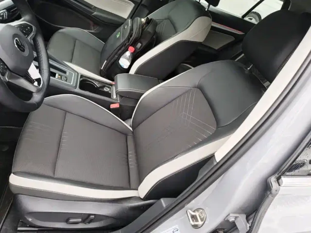 Volkswagen Golf — Фото автомобиля 14