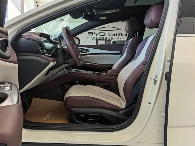 BYD Seal 07 DM-i — Фото автомобиля 3