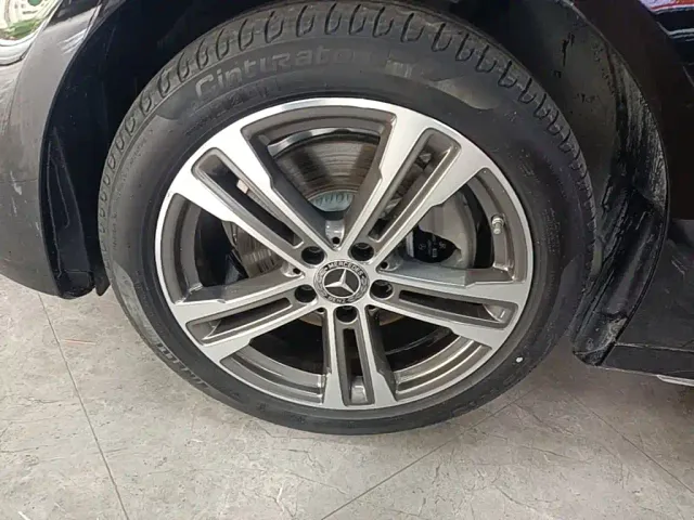 Mercedes-Benz E-Class — Фото автомобиля 22