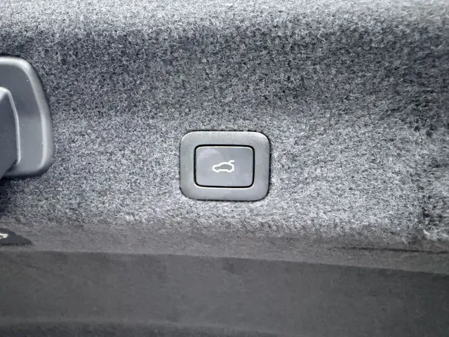 Xiaomi Auto Xiaomi SU7 2024 AWD Extended Range Advanced Smart Driving Max Edition — Фото автомобиля 15