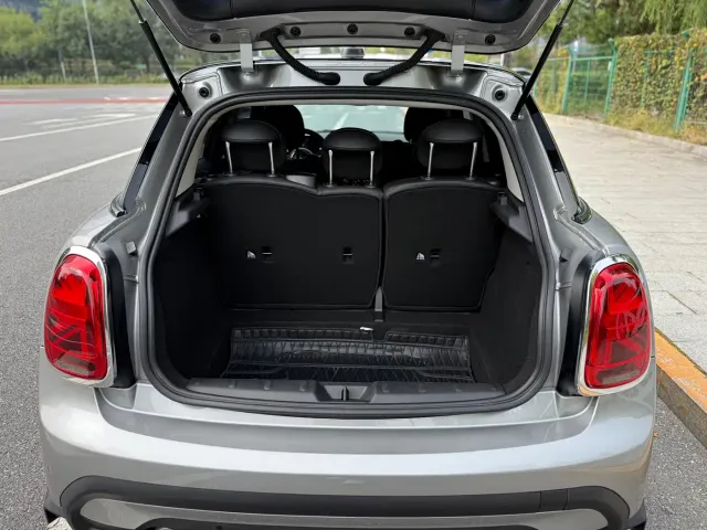 MINI Hatch — Фото автомобиля 19