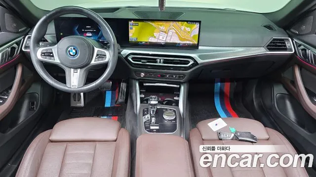 BMW i4 — Фото автомобиля 7