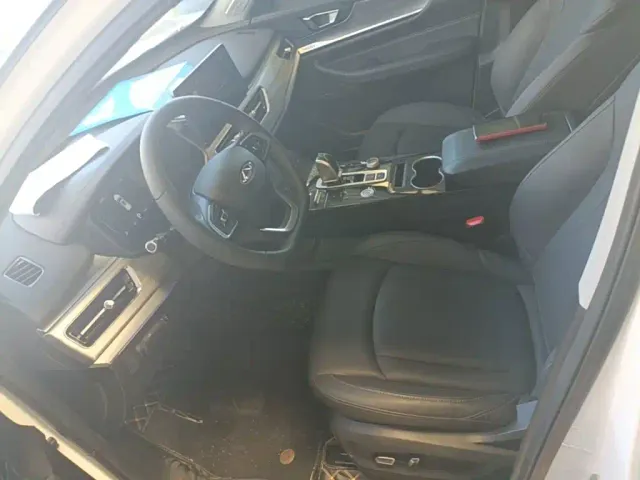 Chery Tiggo 8 — Фото автомобиля 14