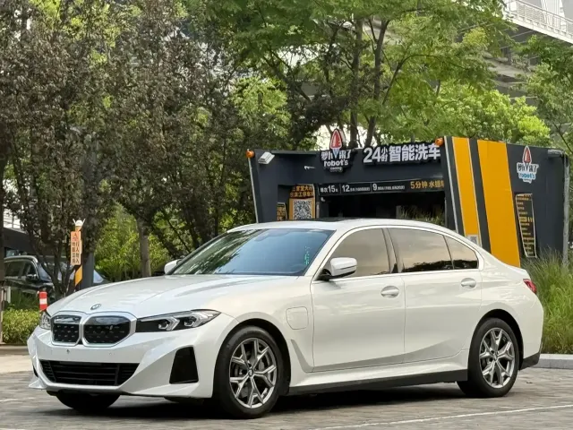 Фотография автомобиля — BMW i3