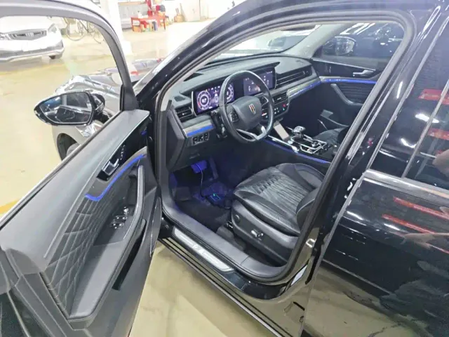 Hongqi HS5 — Фото автомобиля 15