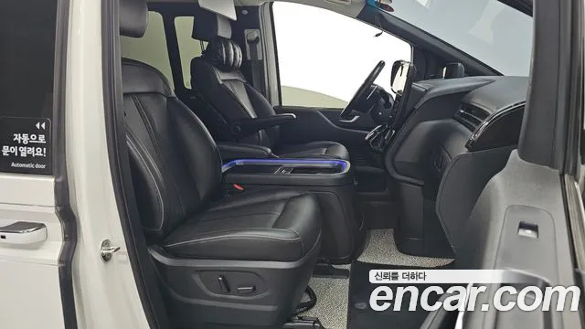 Hyundai Staria — Фото автомобиля 10
