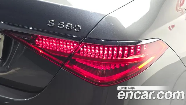 Mercedes-Benz S-Class W223 — Фото автомобиля 8