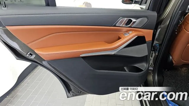 BMW X7 — Фото автомобиля 18