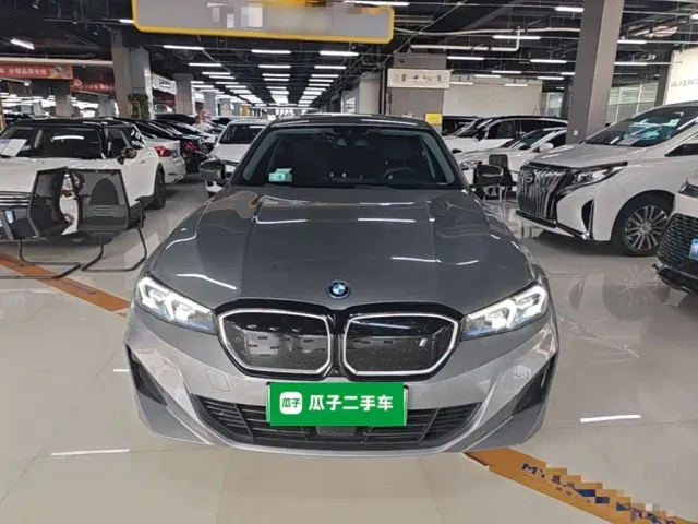 BMW i3 — Фото автомобиля 2