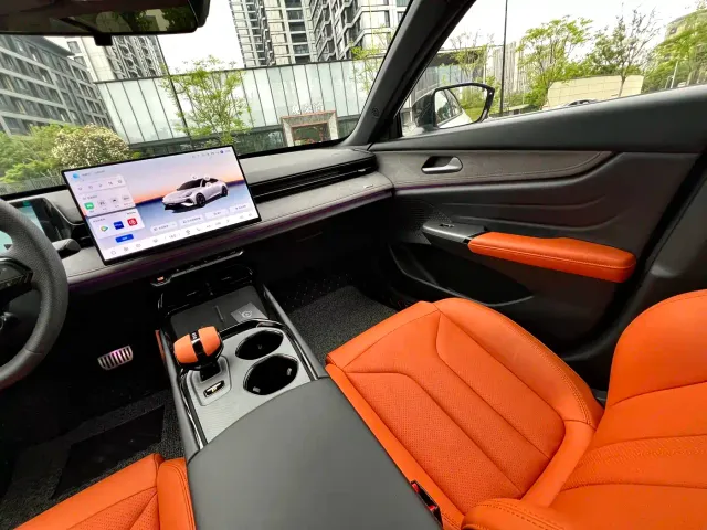 Changan Changan UNI-V 2025 2.0T Sport Version — Фото автомобиля 11