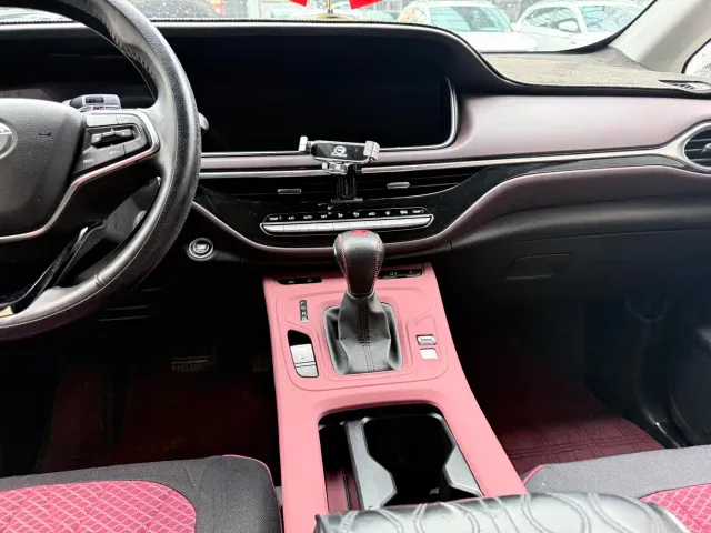 GAC Trumpchi M6 — Фото автомобиля 13