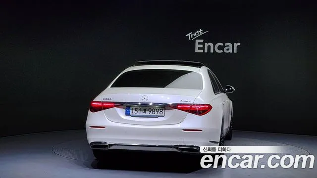 Mercedes-Benz S-Class — Фото автомобиля 4
