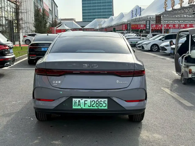 BYD Qin PLUS — Фото автомобиля 8