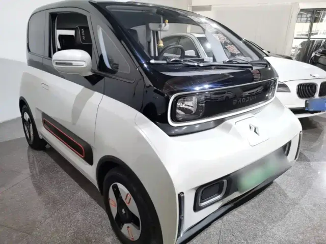 Baojun KiWi EV — Фото автомобиля 3