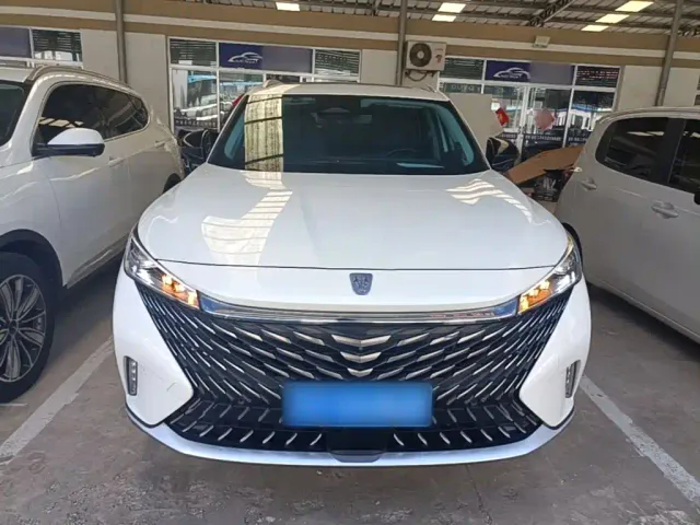 Roewe RX5 — Фото автомобиля 2