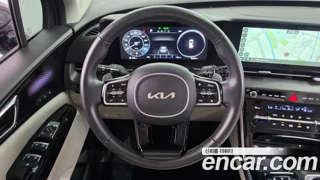 Kia Carnival Generation 4 — Фото автомобиля 20