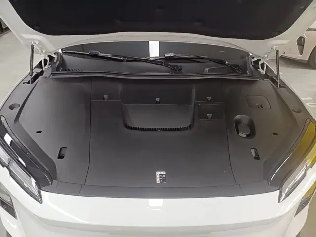 Nio EC6 — Фото автомобиля 19