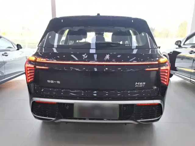 Hongqi HS3 PHEV — Фото автомобиля 5