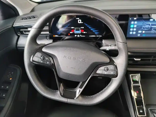 Roewe i5 — Фото автомобиля 15