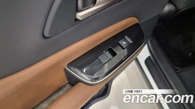 Toyota Crown — Фото автомобиля 17