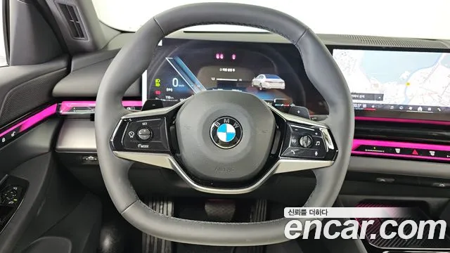 BMW 5 Series G60 — Фото автомобиля 13