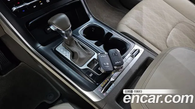 Kia Canival Carnival 4 поколение Дизель 9 мест Prestige — Фото автомобиля 9