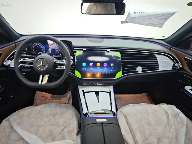 Mercedes-Benz E-Class — Фото автомобиля 9