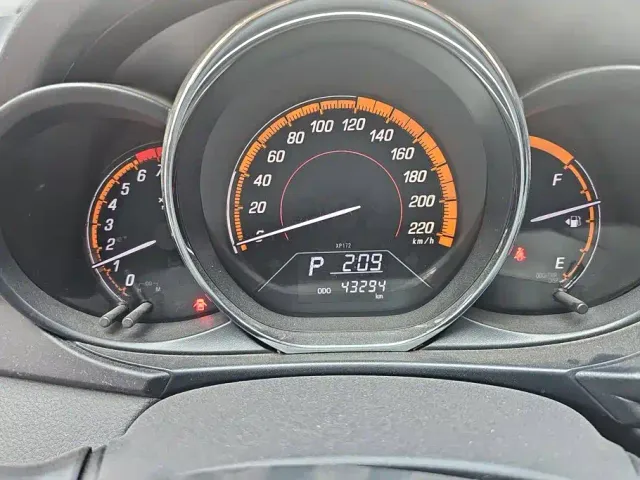 Toyota YARiS L Zhi Xuan — Фото автомобиля 13