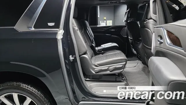 Cadillac Escalade Escalade 5 поколение — Фото автомобиля 9