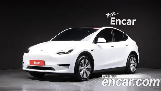 Фотография автомобиля — Tesla Model Y