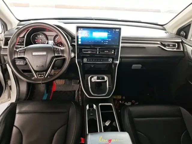 Haval M6 — Фото автомобиля 9