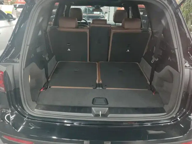Mercedes-Benz GLB-Class — Фото автомобиля 4