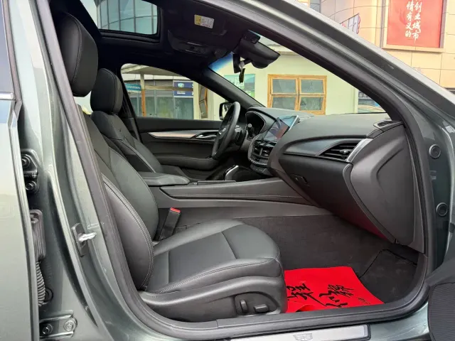 Cadillac CT5 — Фото автомобиля 8
