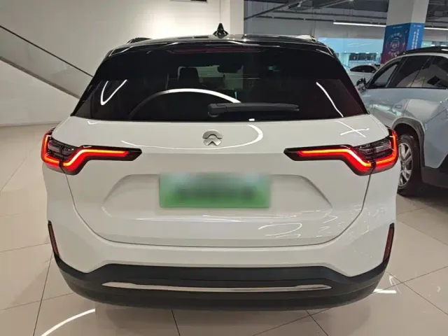 Nio ES6 — Фото автомобиля 5