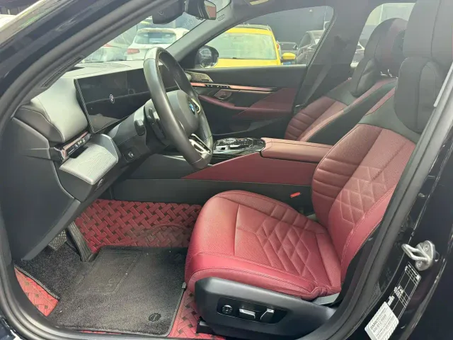BMW 5 Series — Фото автомобиля 7