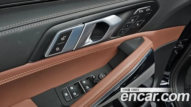 BMW X6 xDrive40i M Sport — Фото автомобиля 22