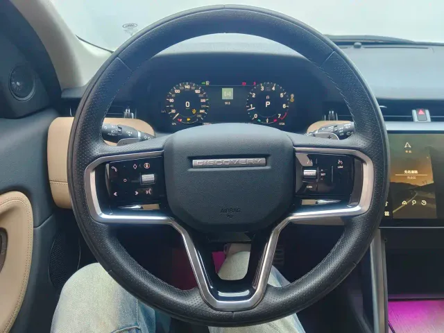 Land Rover Discovery Sport — Фото автомобиля 3