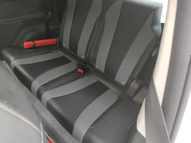 Roewe Clever — Фото автомобиля 16