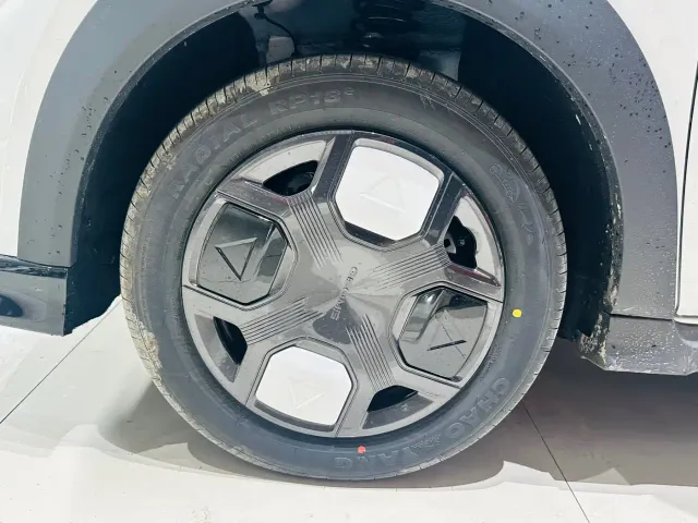 Geely Panda — Фото автомобиля 6