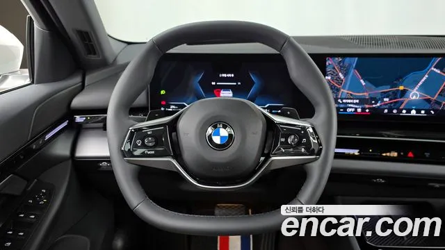 BMW 5-Series — Фото автомобиля 12