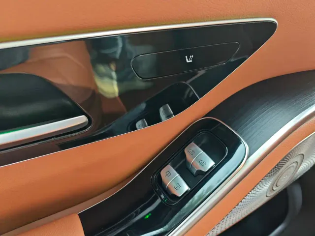 Mercedes-Benz S-Class — Фото автомобиля 17